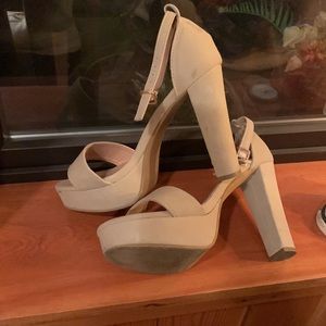 Chunky platform heel